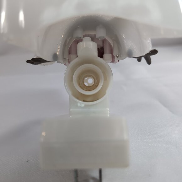 Bath & Body Works Wallflower Plug-In Snowman Glitter Snowball Red Hat Scarf - Picture 8 of 13